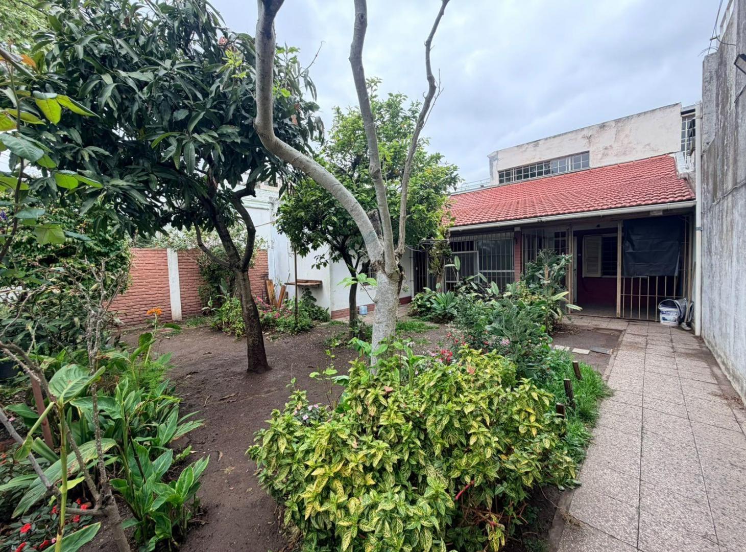 Foto de ALQUILER DE CASA 3 AMBIENTES, LANUS E., imagen 1