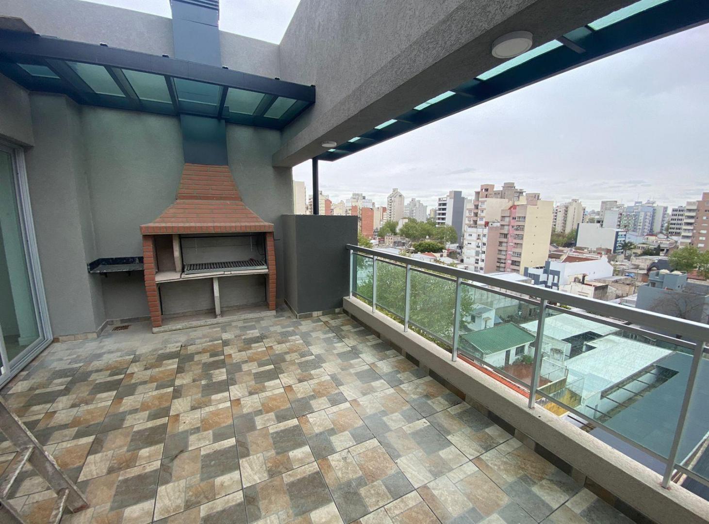 Foto de 2 AMB. C/ COCHERA CUBIERTA. EDIFICIO CON SUM, PARRILLA Y SOLARIUM, imagen 5