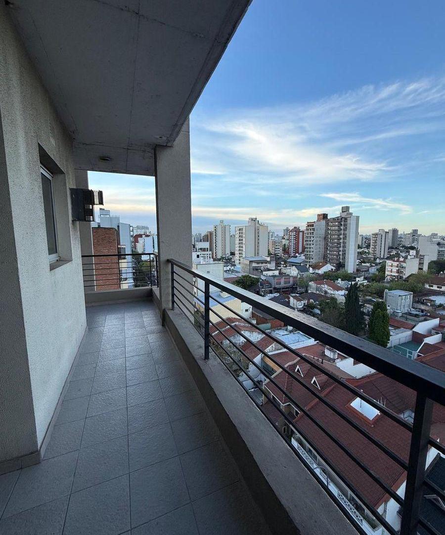 Foto de Dpto. 2 amb. en alquiler en Lanús Este. Piso alto, con balcón al frente., imagen 4