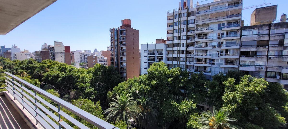 Foto de Dpto en VENTA - 3 dorm.+ comodín + balcón + galería-Bv.Oroño 500-VISTA, imagen 2