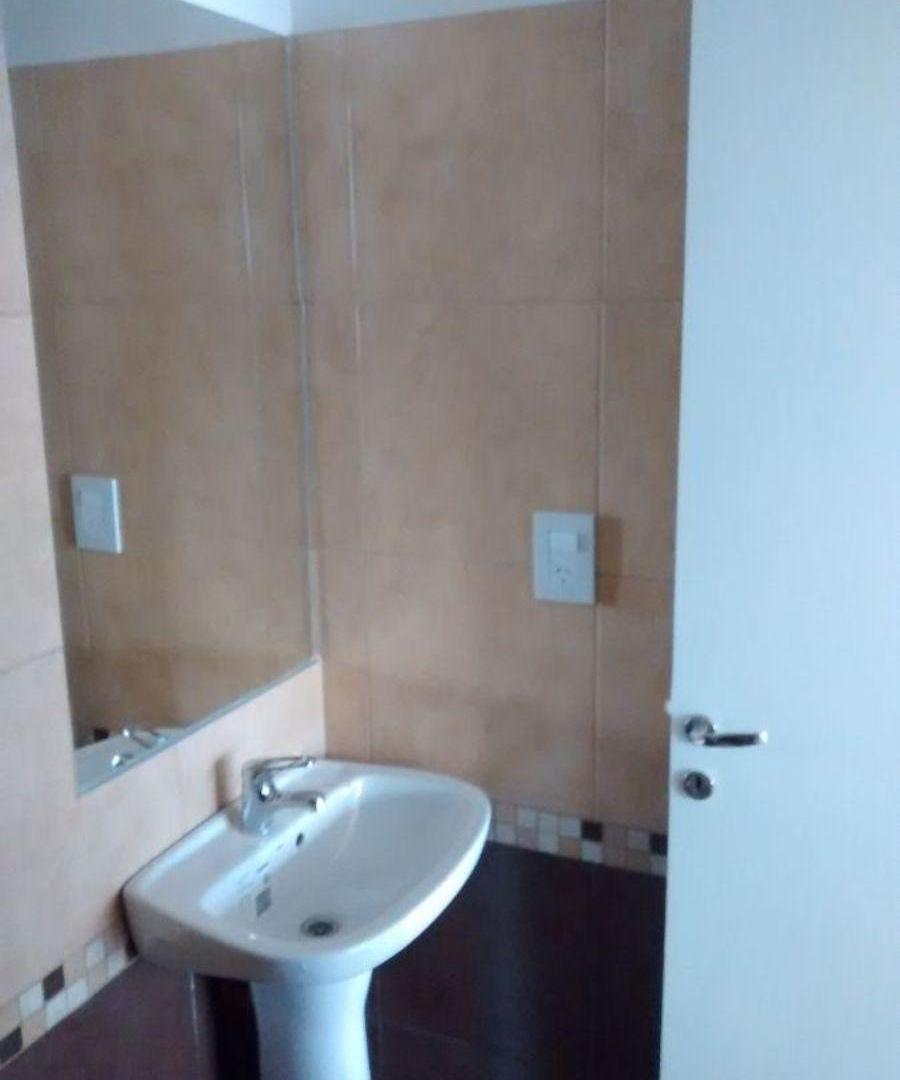 Foto de EN ALQUILER Departamento MONOAMBIENTE con TERRAZA EXCLUSIVA- Echesortu, imagen 3