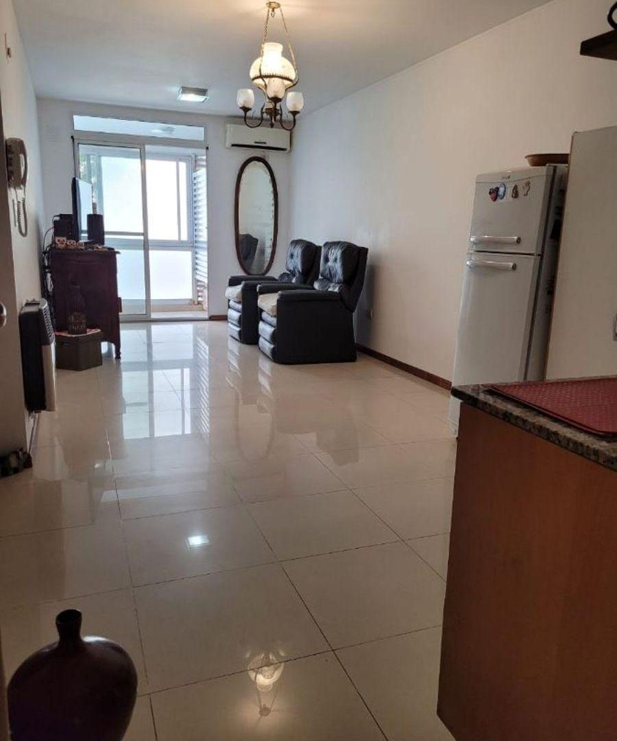 Foto de VENTA Depart. 1 dormitorio c/ balcón y PILETA. Tucumán 1400 Ba. Centro, imagen 5