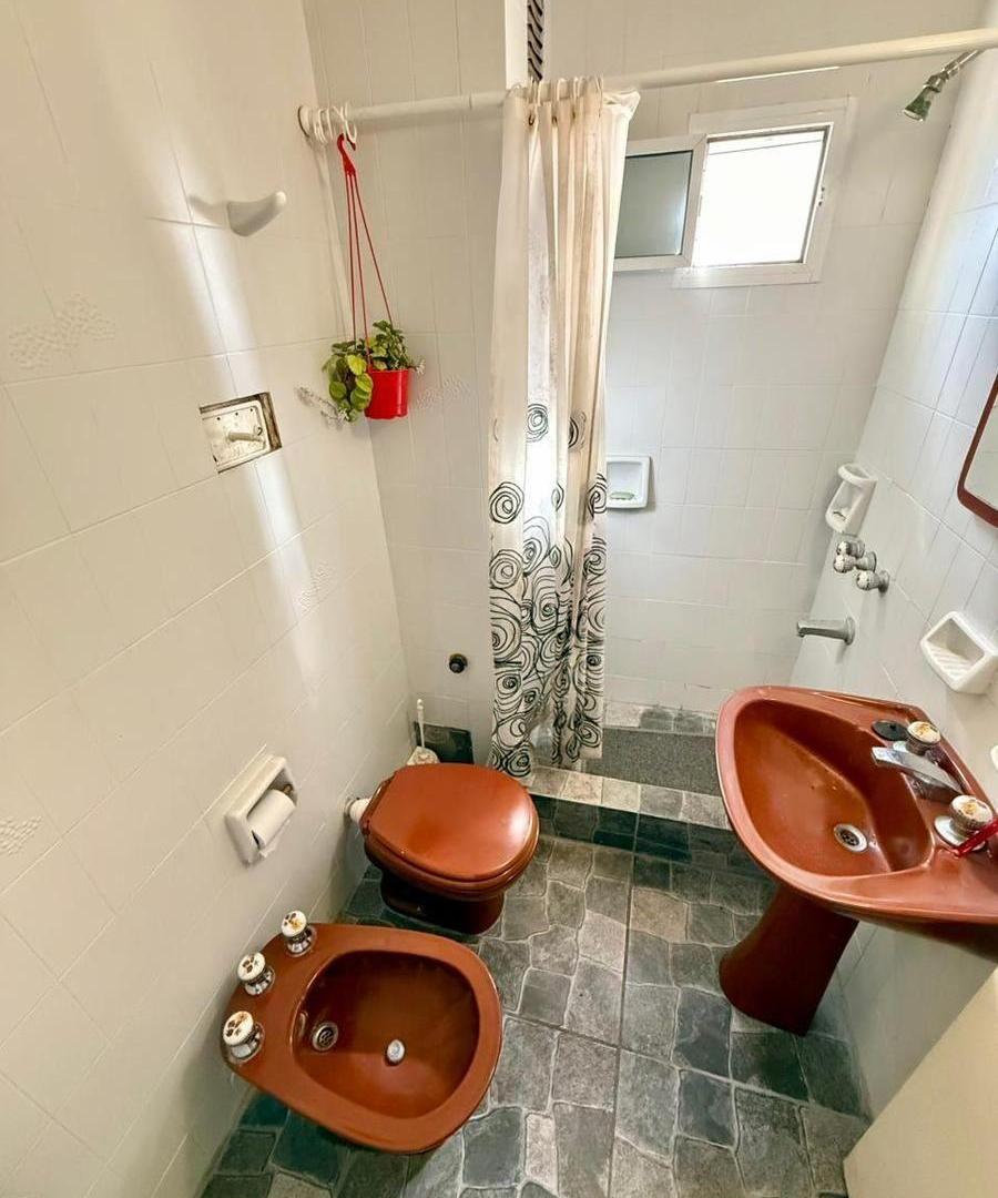 Foto de RECOMENDAMOS Departamento venta 3 dormitorios zona Centro sobre Av, imagen 5