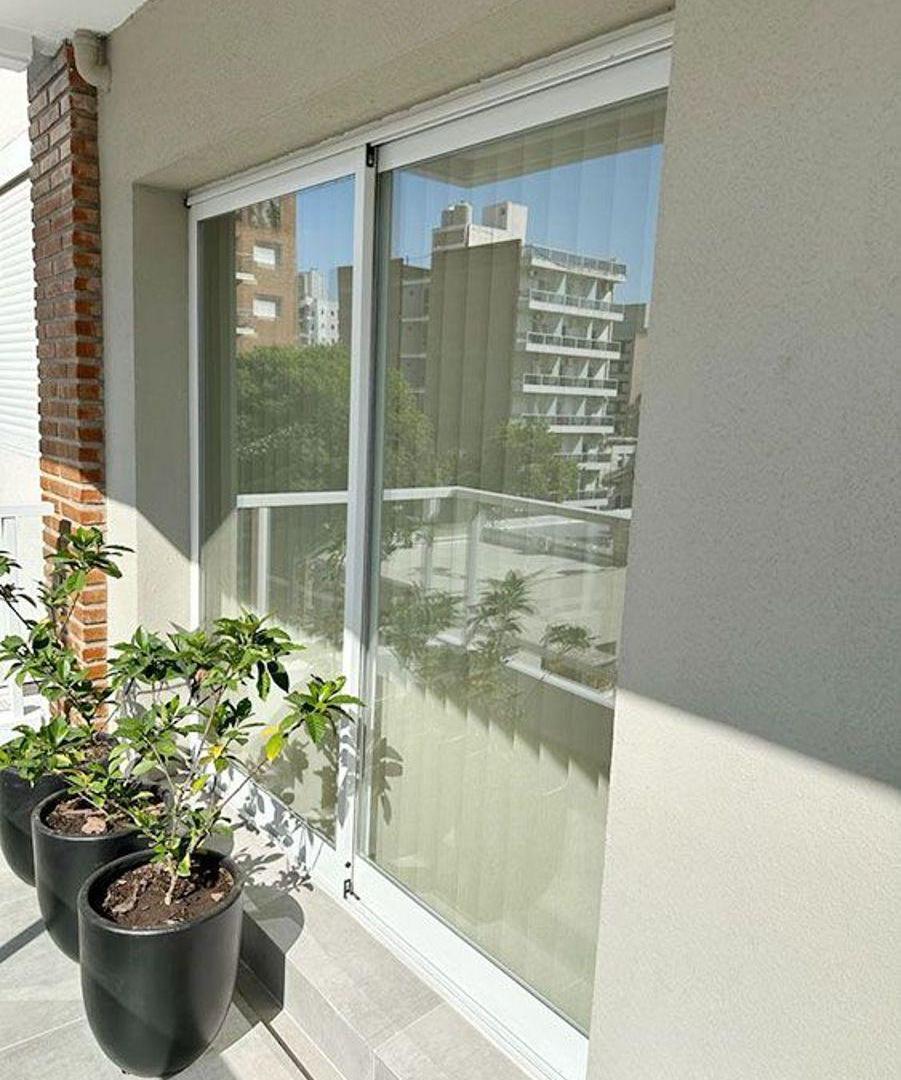 Foto de VENTA Departamento monoambiente- balcón - cochera- en barrio Centro, imagen 4