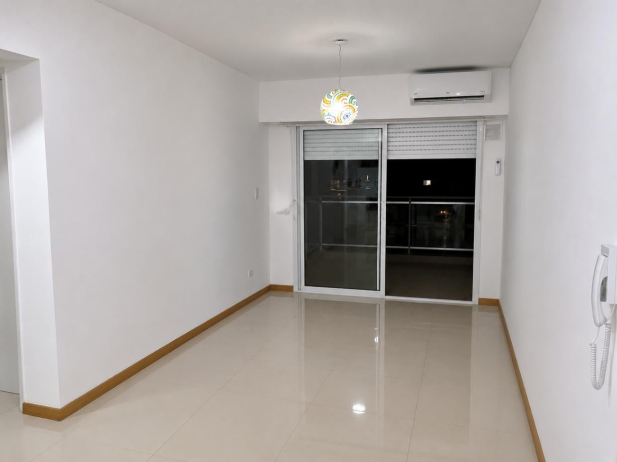 Foto de Dpto en ALQUILER - 1 dorm. c/Balcón al FRENTE - San Juan 2600, imagen 1