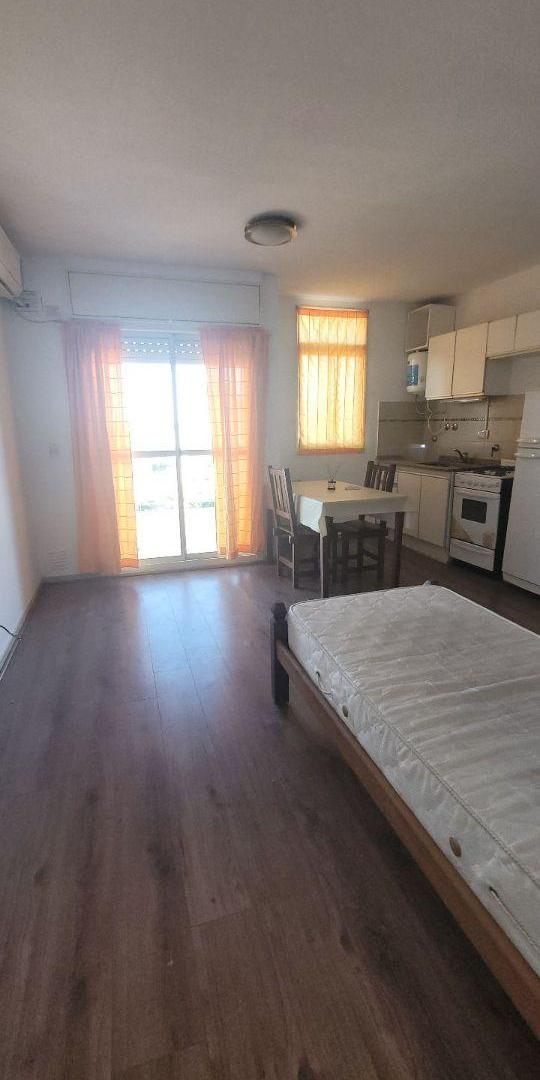 Foto de Monoambiente en VENTA Ba. ECHESORTU es ideal estudiantes-Balcón FRENTE, imagen 1