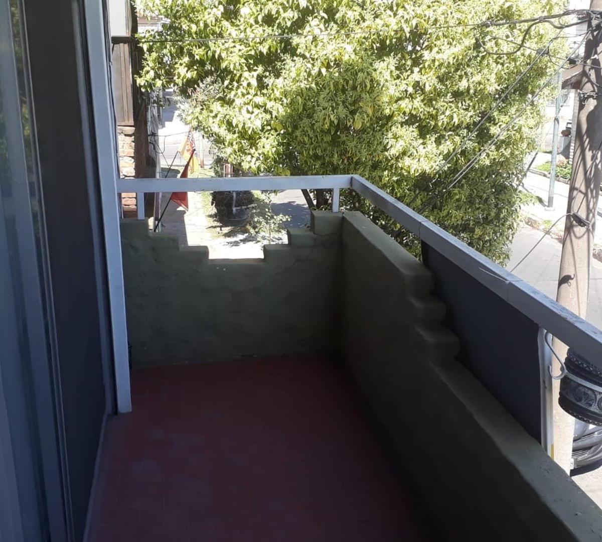 PH 2 Ambientes 1º Piso Al Frente. 1