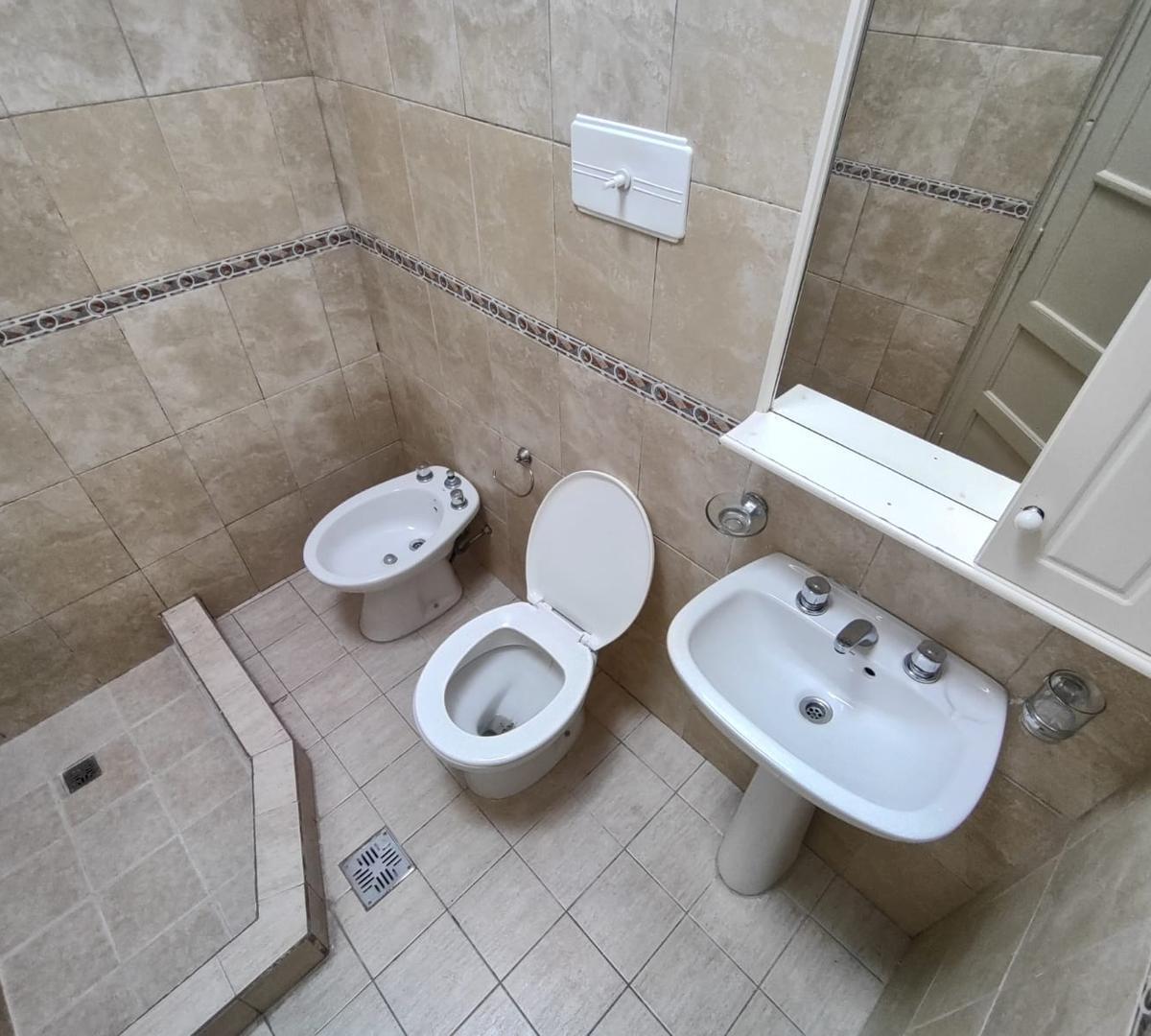 Casa Al Contra Frente Reciclada a Nueva 1