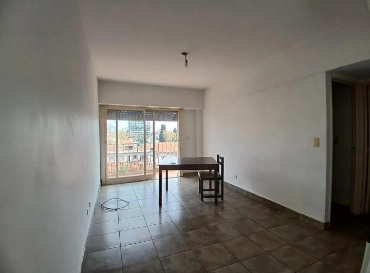 Departamento 2 ambientes céntrico con baulera 4
