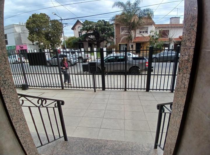 Departamento 2 ambientes céntrico con baulera 2