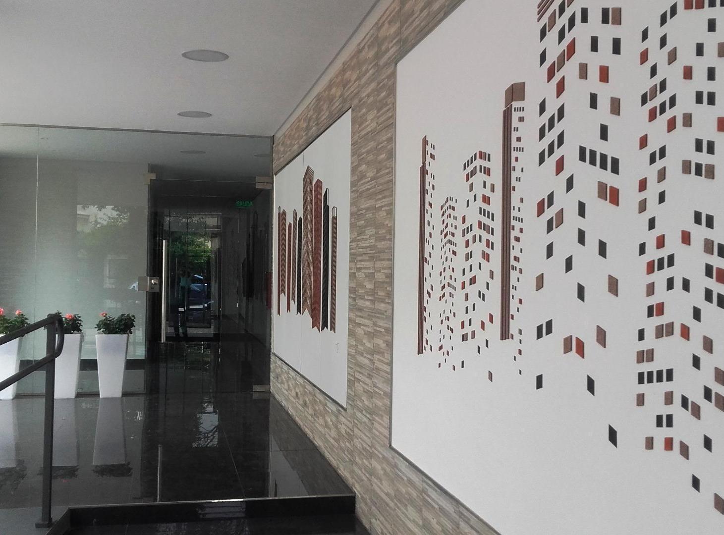 Foto de Departamento 2 ambientes con cochera semi cubierta., imagen 1