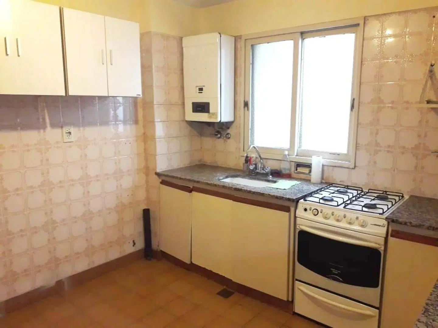 Departamento 3 ambientes con cochera descubierta 2