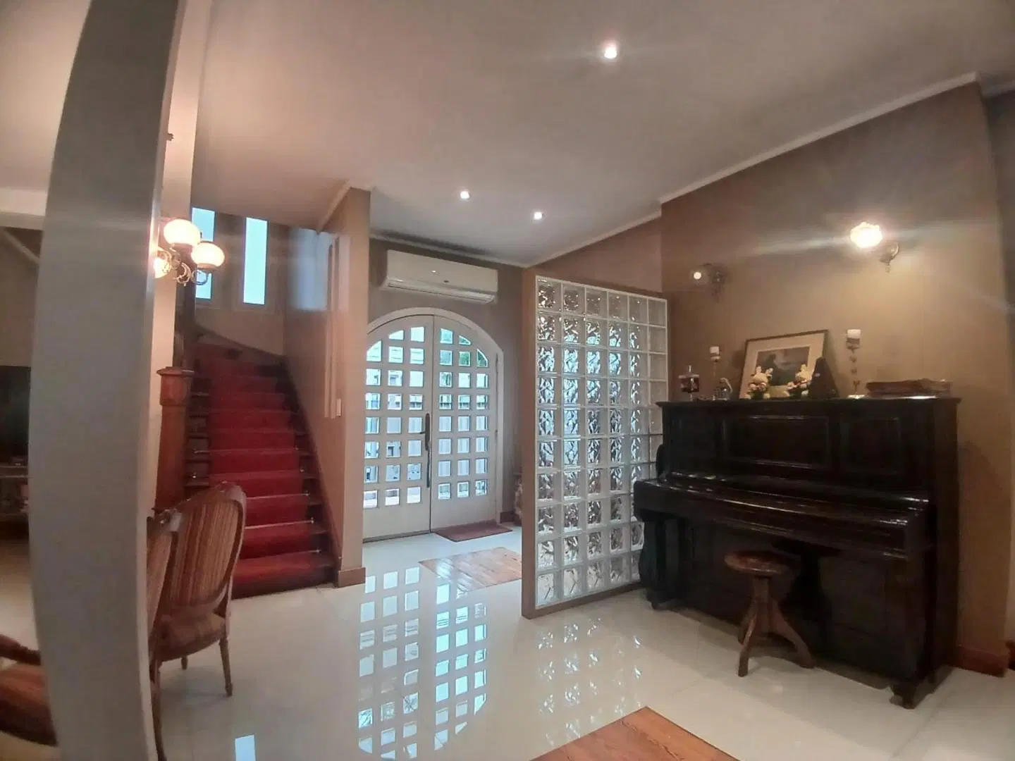 Excelente casa en la mejor zona de Villa Ballester 2