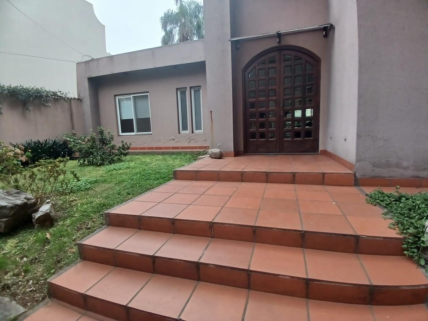 Excelente casa en la mejor zona de Villa Ballester