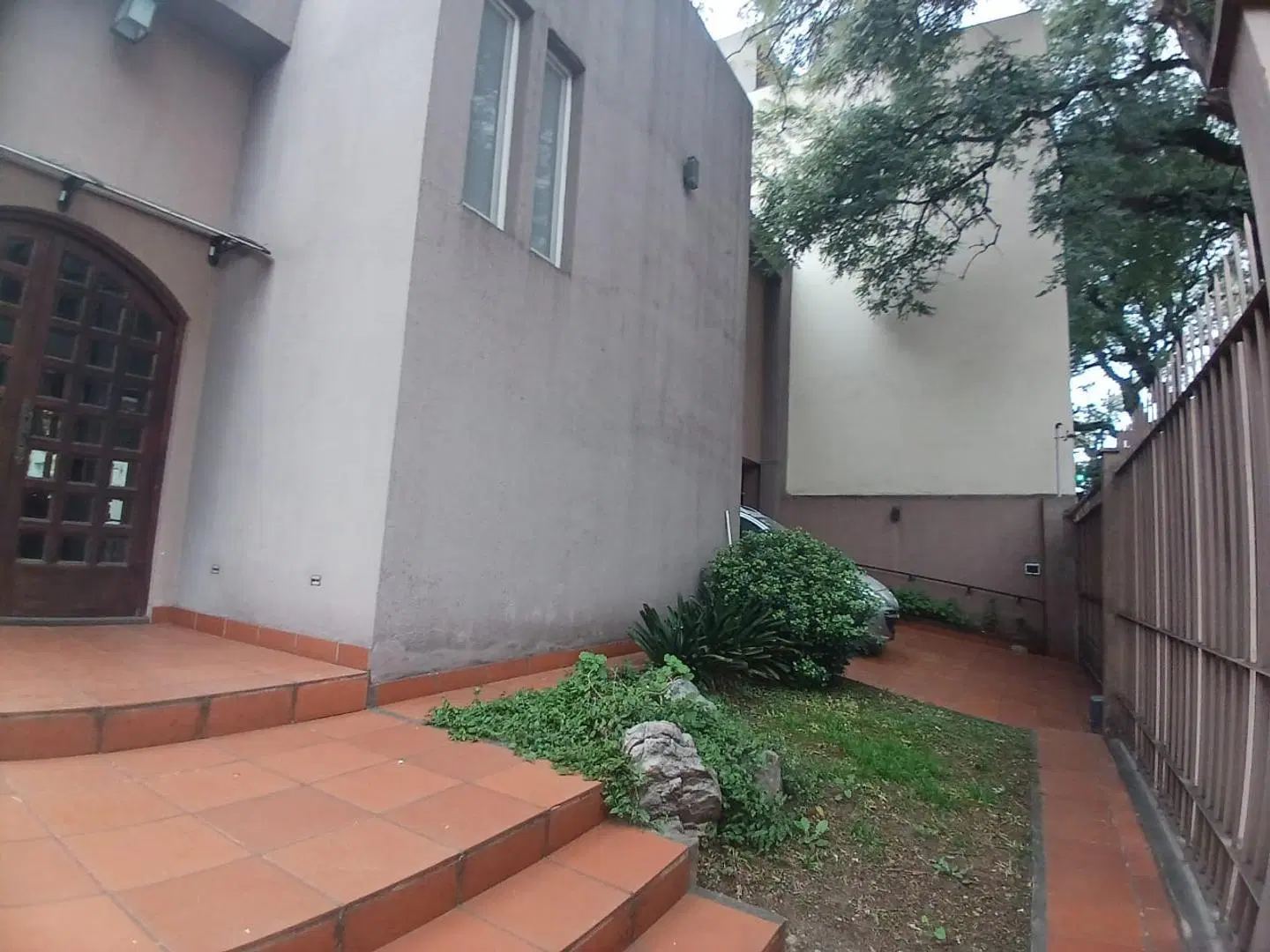 Excelente casa en la mejor zona de Villa Ballester 4