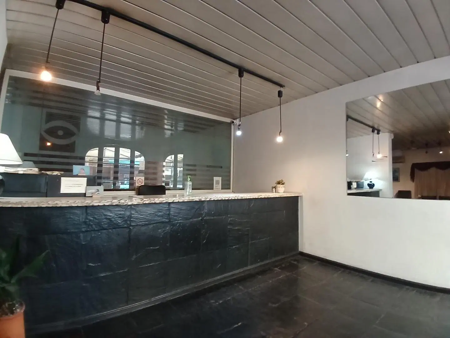 Gran local en pleno centro, ideal clinica 3