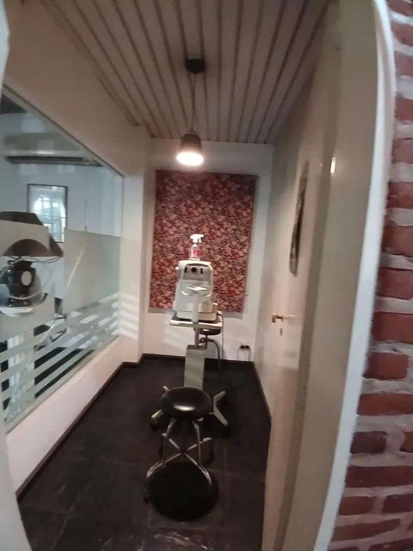Gran local en pleno centro, ideal clinica 2