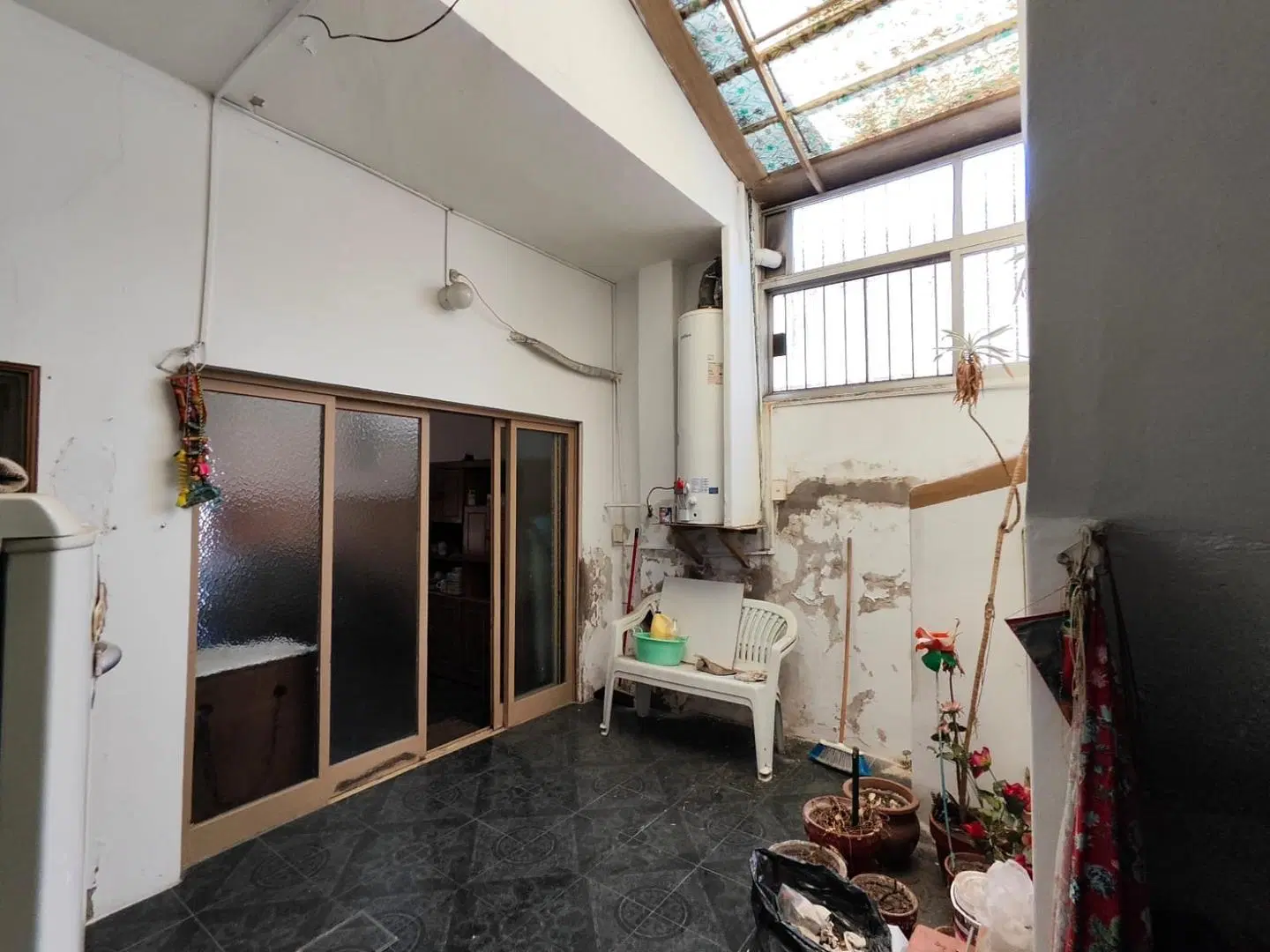 " NUEVO VALOR " Linda casa al frente 2