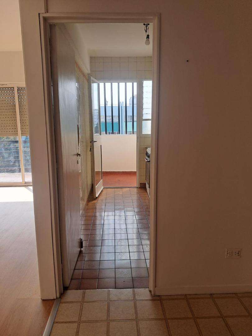 Foto de Departamento 3 Ambientes céntrico con cochera, imagen 3