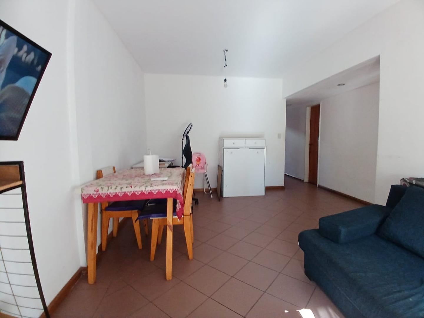 Foto de Departamento 2 ambientes céntrico, imagen 2