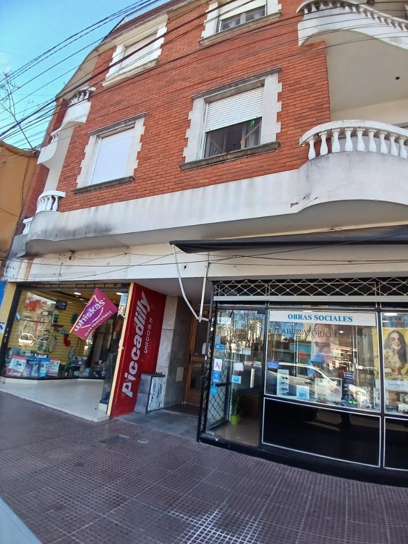 Foto de Departmento 4 Ambientes 2 piso por escalera con terraza., imagen 4