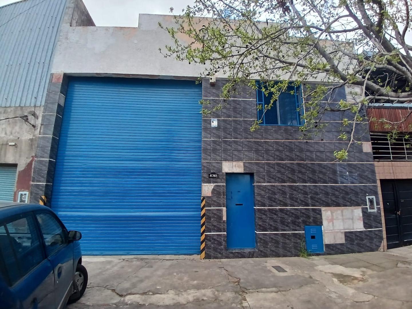 Foto de Amplio galpón en importante zona industrial., imagen 1