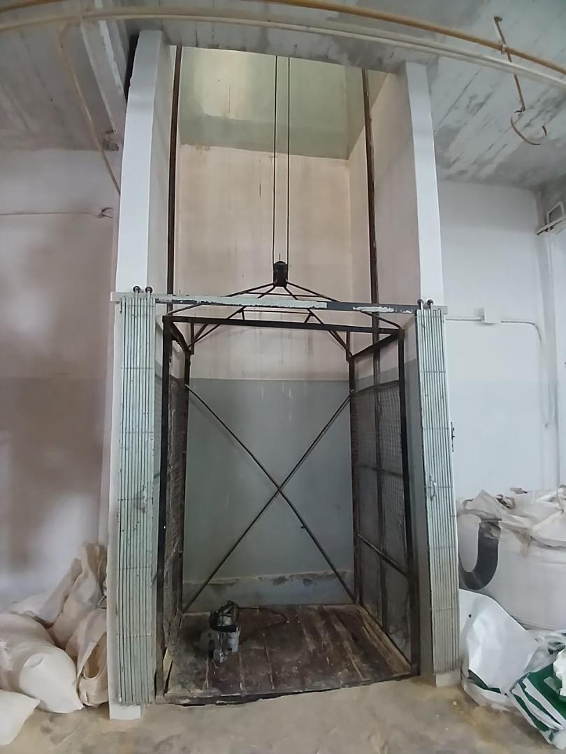 Foto de Amplio galpón en importante zona industrial., imagen 4