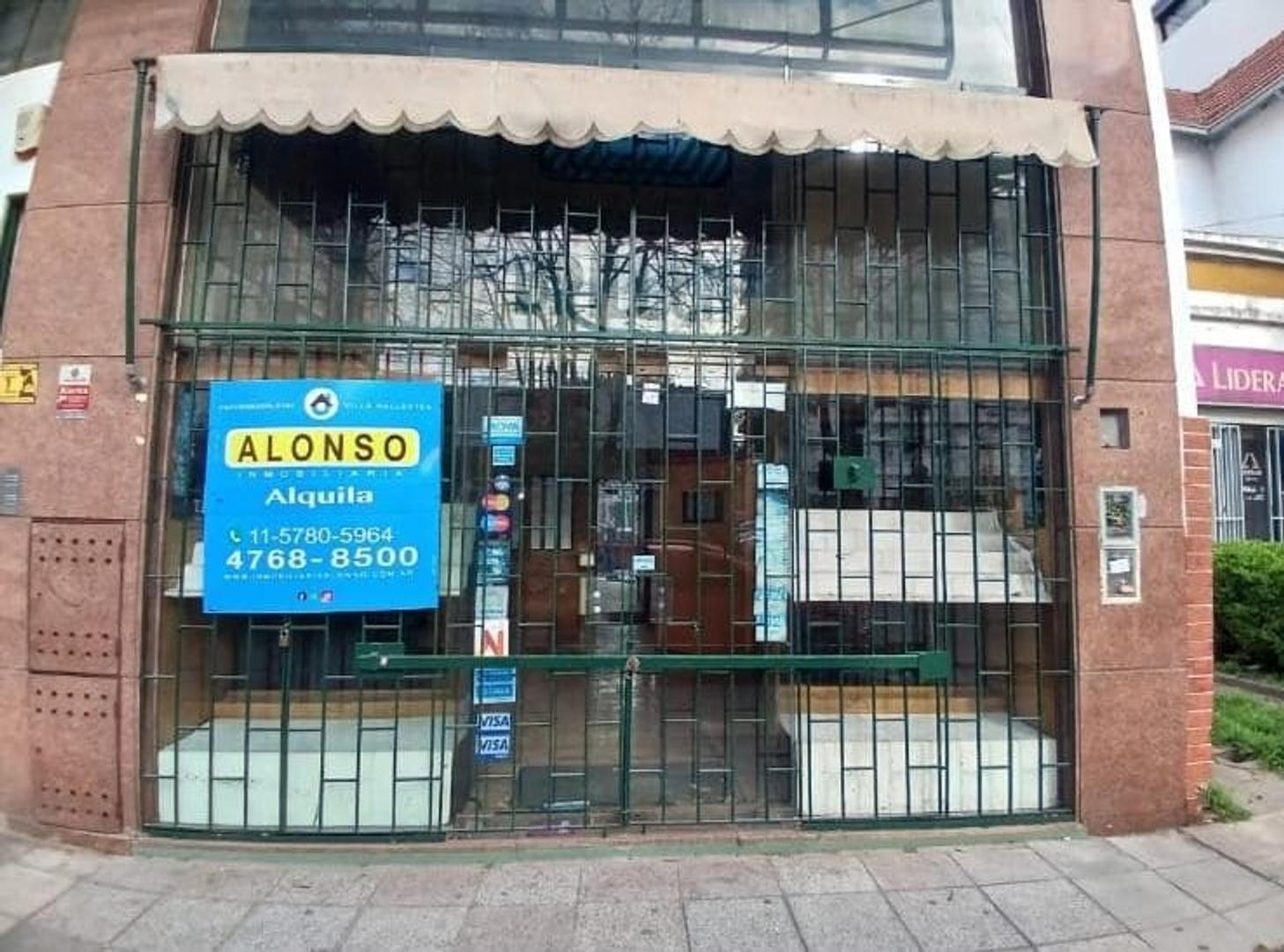 Foto de Amplio local con entrepiso., imagen 1
