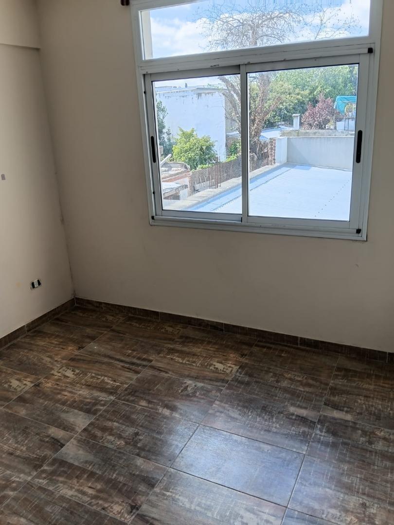 Foto de Departamento 2 ambientes. semipiso en Venta, imagen 2