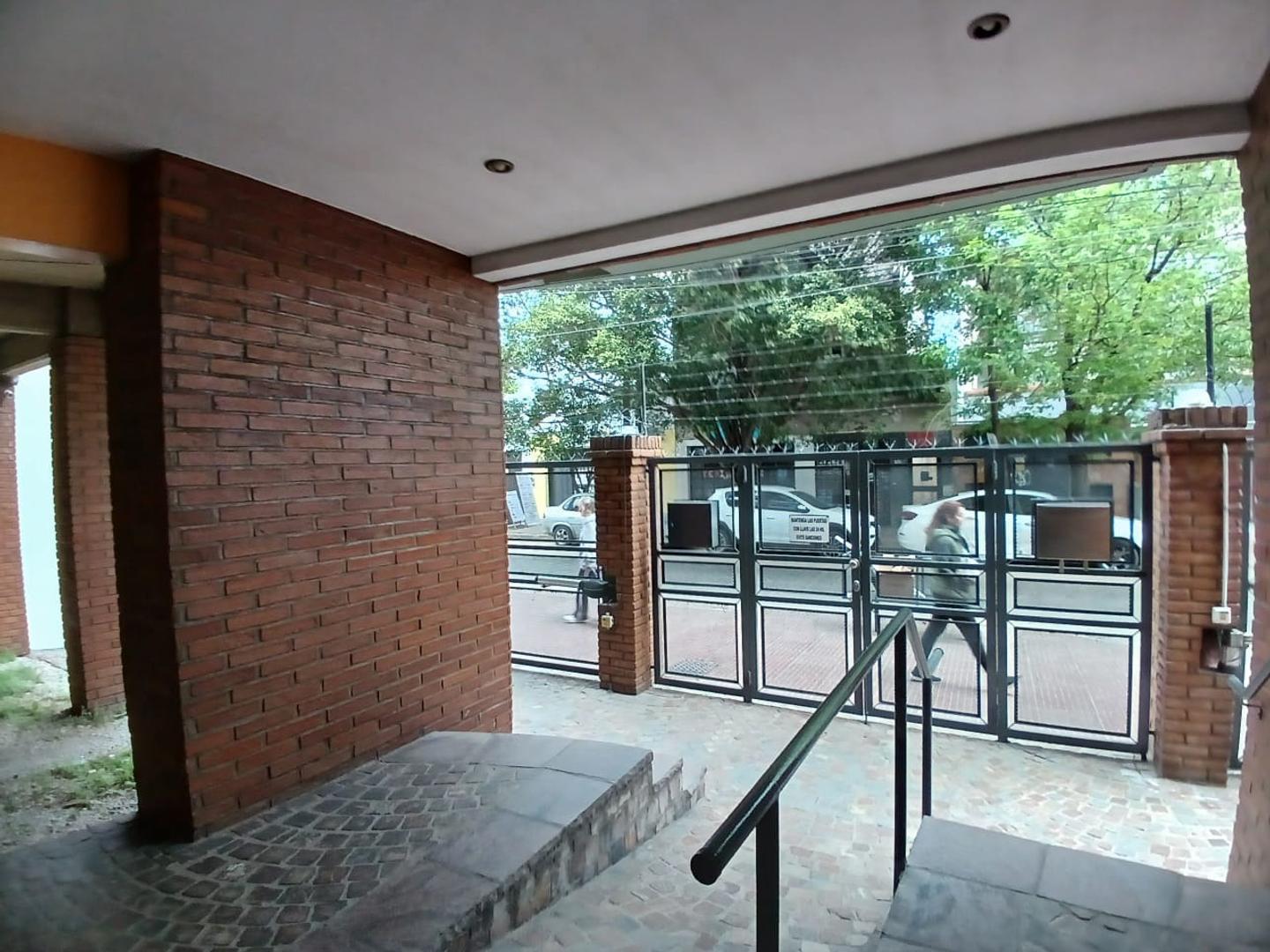 Foto de Departamento 2 ambientes céntrico con cochera, imagen 4