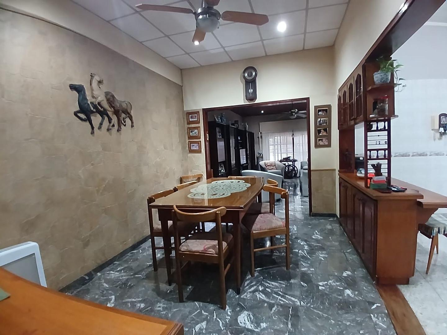Foto de Casa 4 Ambientes con patio y terraza., imagen 4