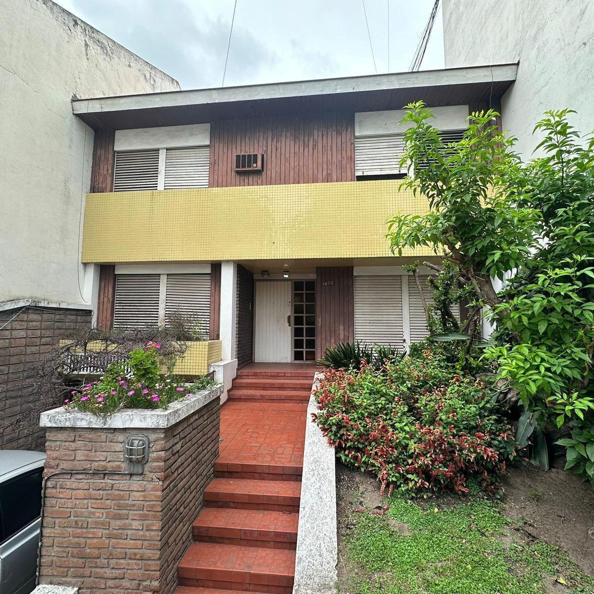 Eva Perón 1400. Lote en venta 291m2. Lanús Este.