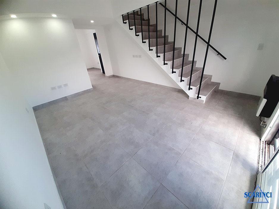 Casa en Venta Ubicado en Villa Lynch, San Martin, G. B. a. Zona Norte 2