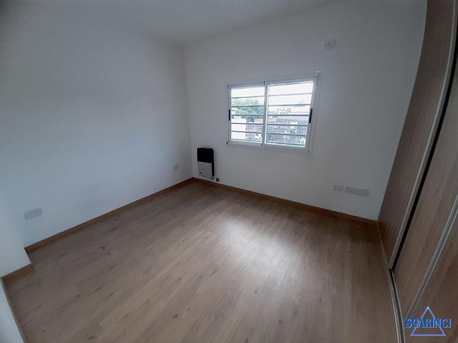 Casa en Venta Ubicado en Villa Lynch, San Martin, G. B. a. Zona Norte 3