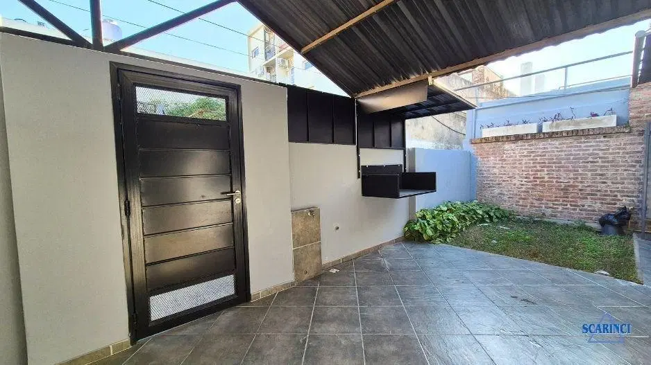 Alquiler PH de 3 ambientes con 2 patios 8