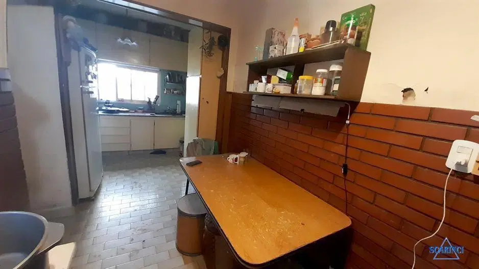 Casa en venta sobre lote propio - 2 viviendas - Santos Lugares. 3