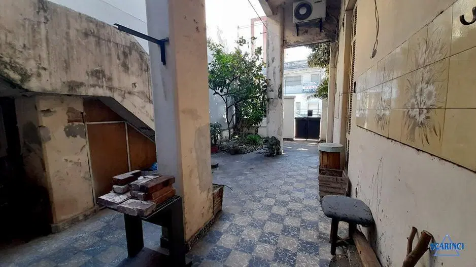 Casa en venta sobre lote propio - 2 viviendas - Santos Lugares. 8