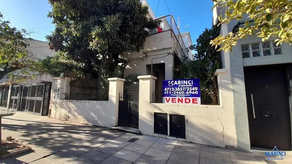 Casa en venta sobre lote propio - 2 viviendas - Santos Lugares. 4