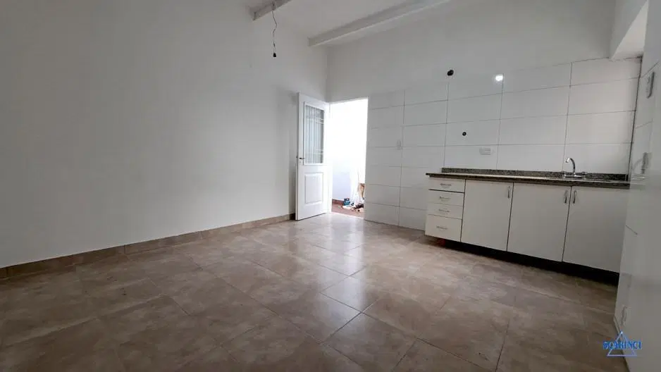 Ph de 3 ambientes con patio totalmente reciclado sin expensas en Villa Lynch. 4