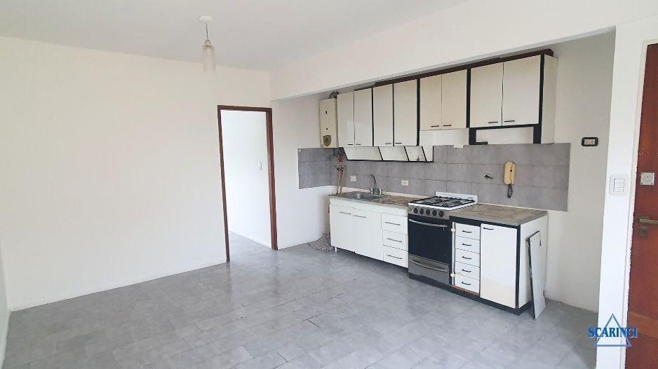 Foto de Departamento en Alquiler en Sáenz Peña, Tres de Febrero, G.B.A. Zona, imagen 2