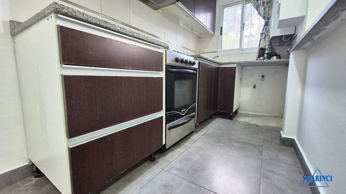 Foto de Alquiler Departamento de 2 ambientes con balcón Sáenz Peña., imagen 2