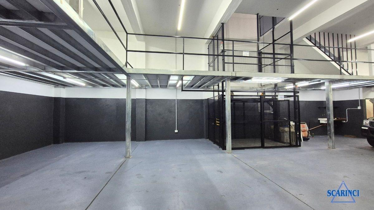 Foto de Depósito Galpón en Alquiler en Villa Lynch, San Martin, G.B.A. Zona, imagen 2