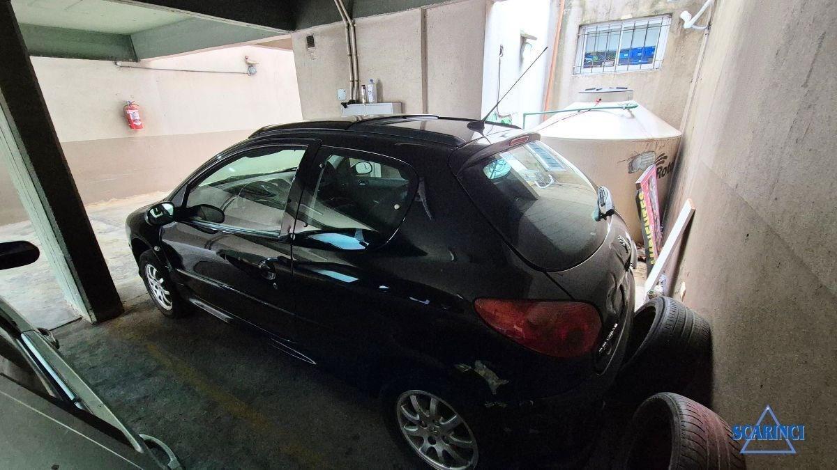 Foto de Cochera Fija en Venta en Sáenz Peña, Tres de Febrero, G.B.A. Zona Oeste, imagen 2