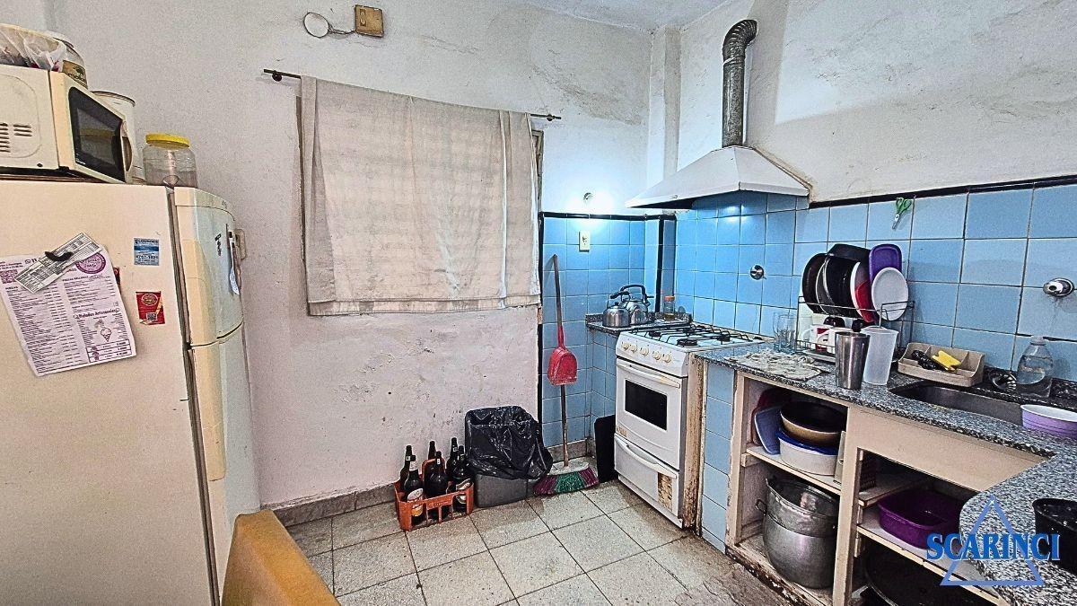Foto de PH 3 ambientes con patio en Venta en Caseros, Tres de Febrero, G.B.A, imagen 3