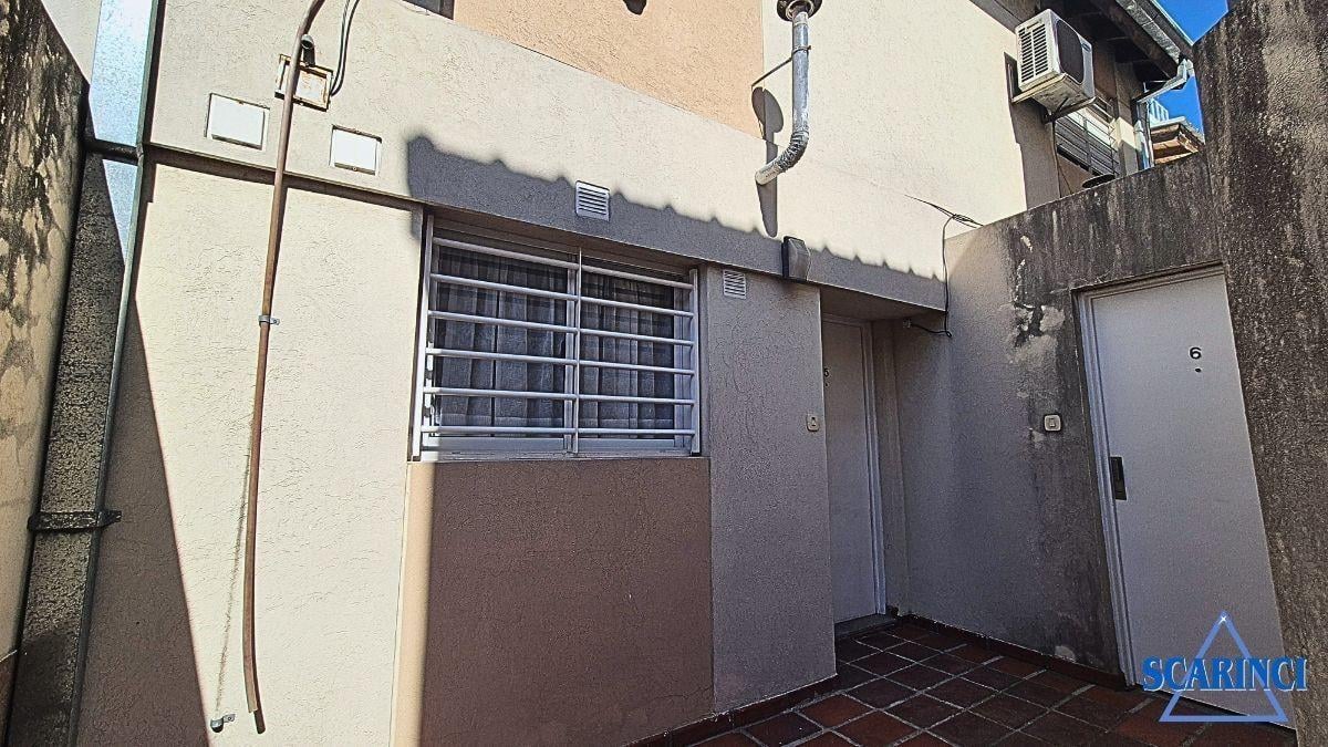 Foto de Departamento PH en Venta en Villa Raffo, Tres de Febrero, G.B.A. Zona, imagen 1