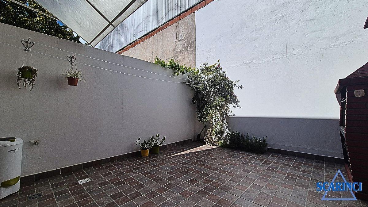 Foto de Departamento PH en Venta en Villa Raffo, Tres de Febrero, G.B.A. Zona, imagen 2