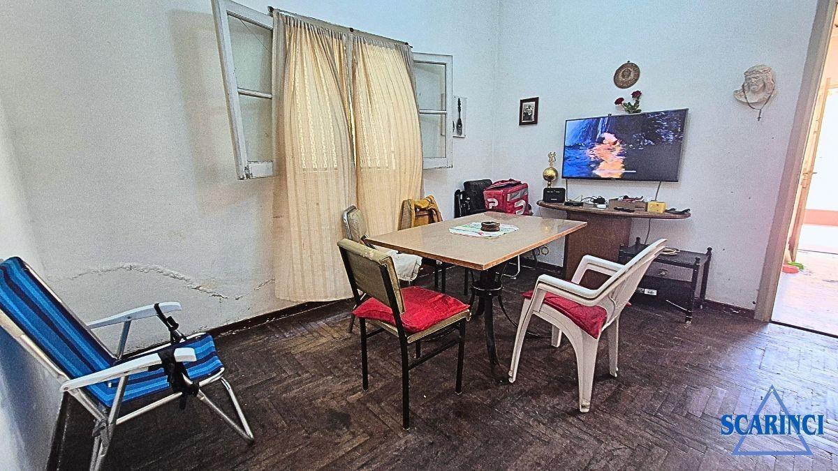 Foto de PH 3 ambientes con patio en Venta en Caseros, Tres de Febrero, G.B.A, imagen 3