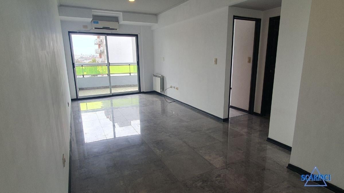 Foto de Departamento en Alquiler en Sáenz Peña, Tres de Febrero, G.B.A. Zona, imagen 1