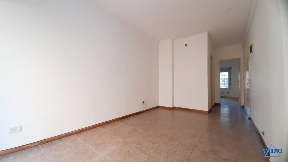 Foto de Alquiler de Departamento de 2 ambientes con Cochera y Patio en Sáenz, imagen 4