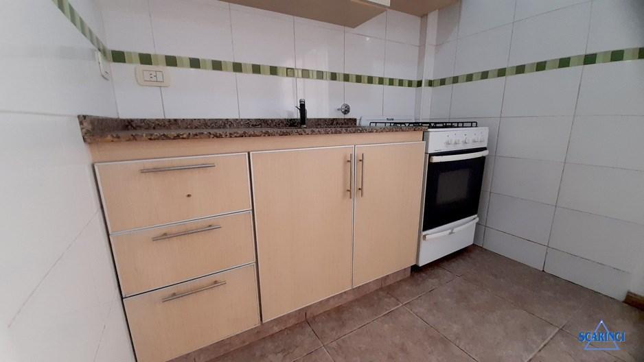 Foto de Alquiler de Departamento de 2 ambientes con Cochera y Patio en Sáenz, imagen 5